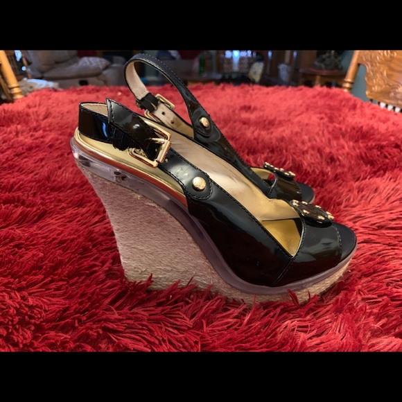 Shoes - Picture 3 of 5